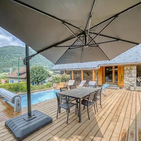 Cocoon With Pool